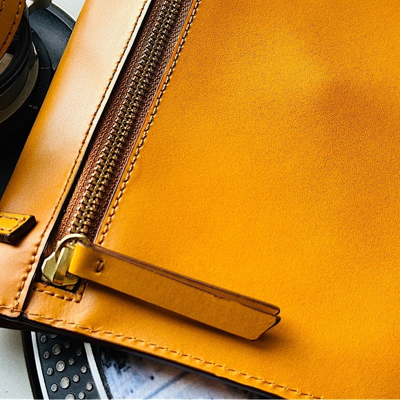 NWT | The GAP - Leather Envelope/Crossbody Bag | Deadstock - Picture 7 of 12